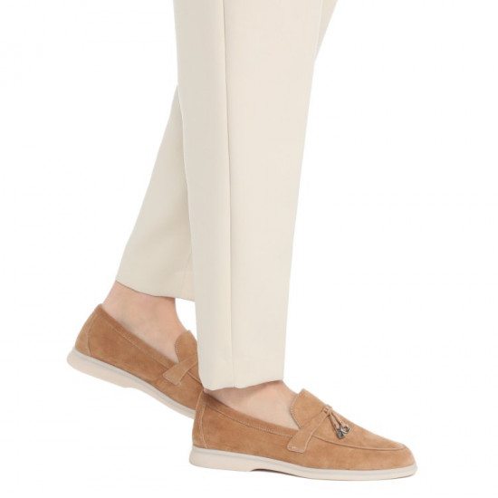 Лоферы женские