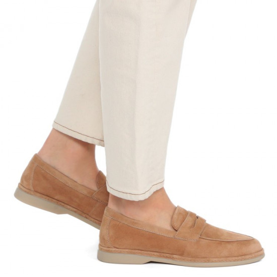 Лоферы женские