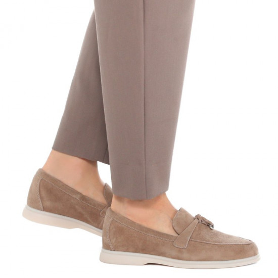 Лоферы женские