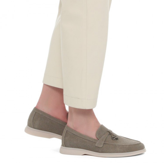 Лоферы женские