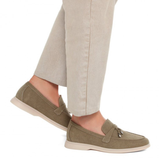 Лоферы женские