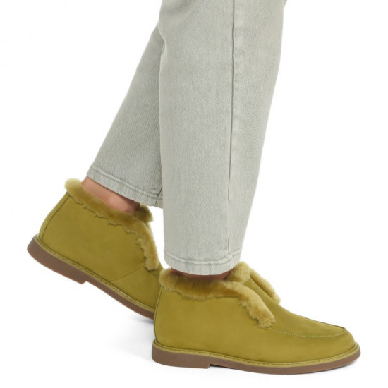 Лоферы женские