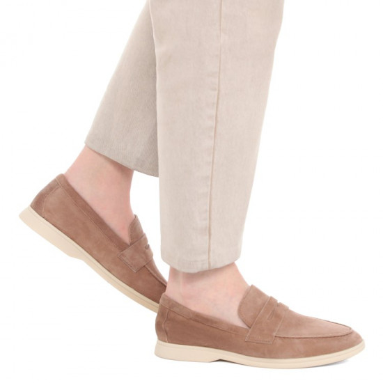 Лоферы женские