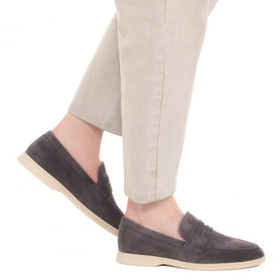 Лоферы женские