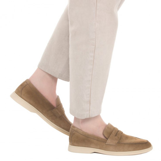 Лоферы женские