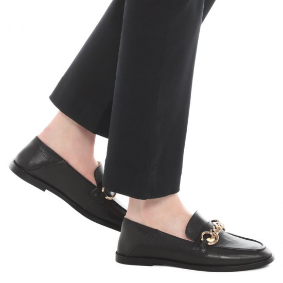 Лоферы женские