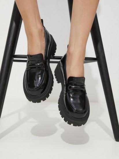 Лоферы женские