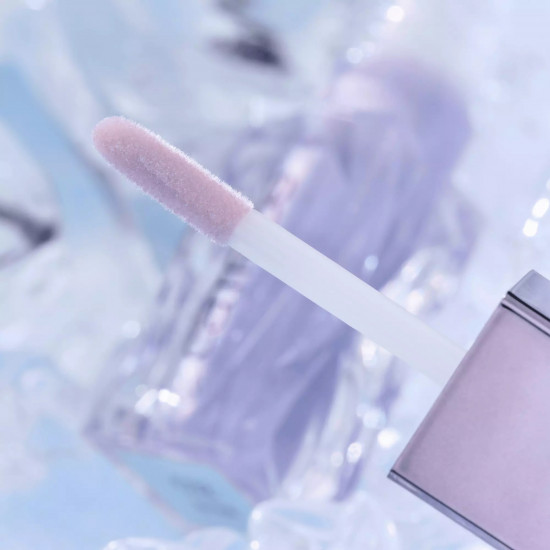 Блеск для губ «Arctic Illusion Plumping Effect Gloss», тон C02 In Ice