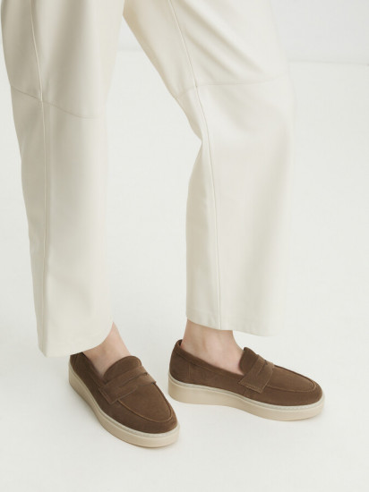 Лоферы женские