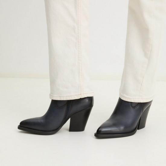 Казаки женские