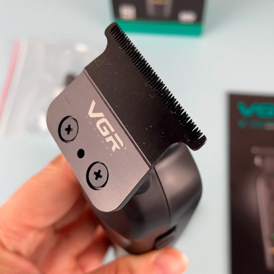 Профессиональный триммер для стрижки волос VGR V-995