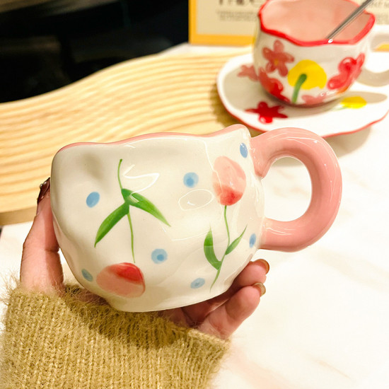 Кружка с цветочным рисунком