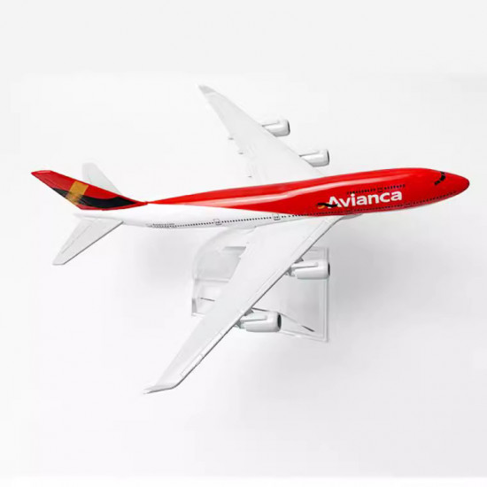 Фигурка коллекционная «Самолет Boeing 747 авиакомпании Avianca»