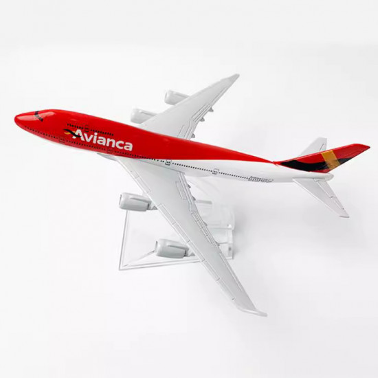 Фигурка коллекционная «Самолет Boeing 747 авиакомпании Avianca»