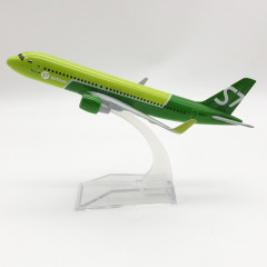 Фигурка коллекционная «Самолет Airbus A320 авиакомпании S7» - Фото 4