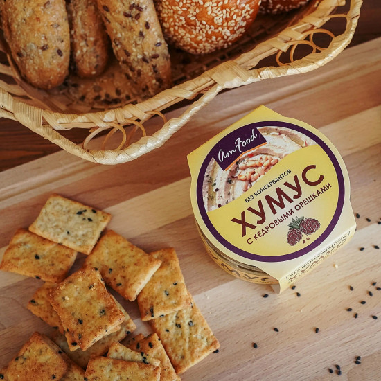 Закуска из нута «Хумус с кедровыми орешками»