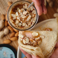 Сгущенка ореховая с миндальными лепестками - Фото 1