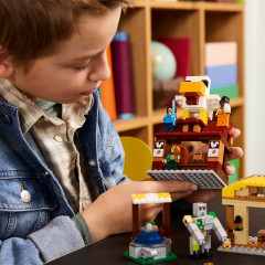 Конструктор Minecraft 21273 Нападение шара-гаста на деревню. The Ghast Balloon Village Attack - Фото 8