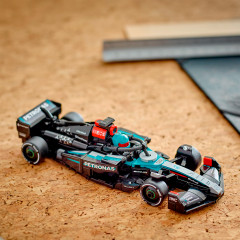 Конструктор Speed Champions 77244 Болид Mercedes-AMG F1® W15. Mercedes-AMG F1® W15 Race Car - Фото 7