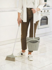 Набор для уборки «Совок-ловушка с щеткой на длинной ручке» - Фото 4