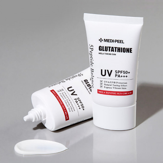 Солнцезащитный крем с глутатионом «Bio-Intense Glutathione Mela Toning Sun Cream SPF50+ PA++++»