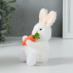 Фигурка «Зайка с морковкой» - Фото 1