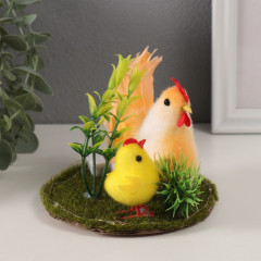 Фигурка «Рыжая курочка с цыплёнком на полянке» - Фото 2