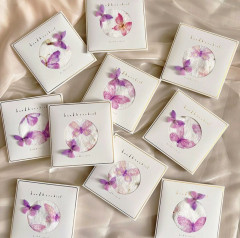 Сувенирное мини-полотенце в подарочной коробке «Бабочки» - Фото 1