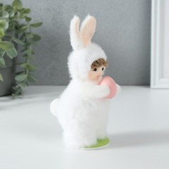 Кукла интерьерная текстильная «Малыш в костюме зайчика с яйцом» - Фото 2