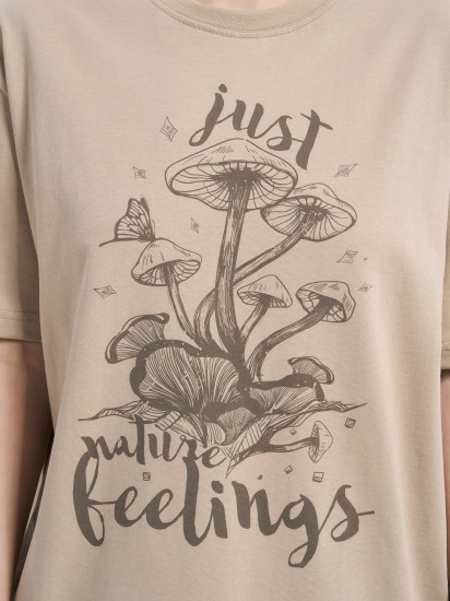 Футболка женская