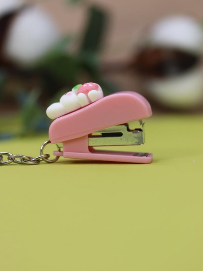 Брелок-степлер «Bunny strawberry» 