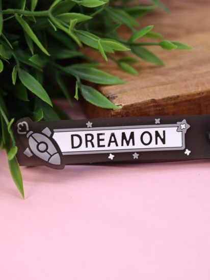 Брелок «Dream on»