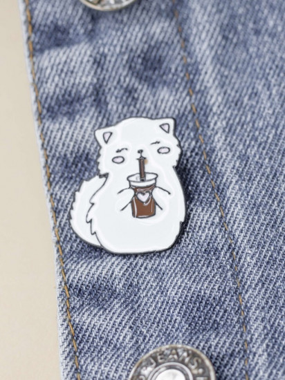 Значок «White cat with coffee»