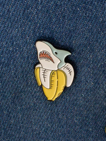 Значок «Banana shark»