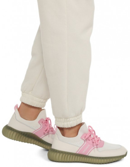 Кроссовки женские