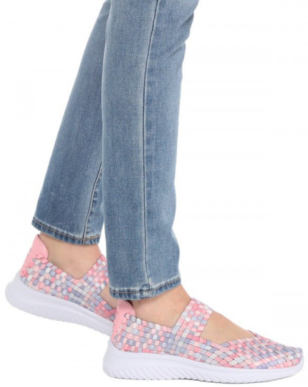 Кроссовки женские