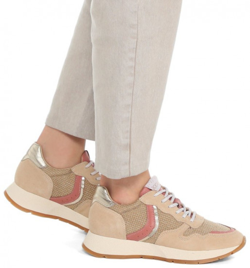 Кроссовки женские