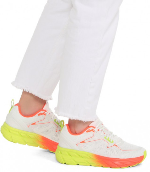 Кроссовки женские