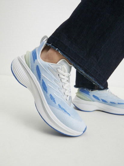 Кроссовки женские