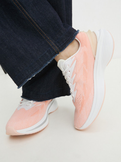 Кроссовки женские