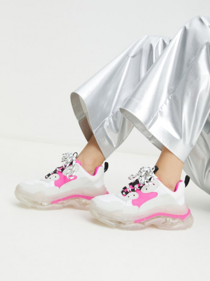 Кроссовки женские