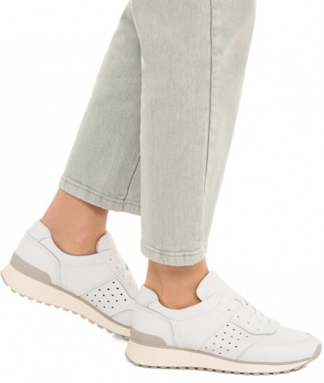 Кроссовки женские