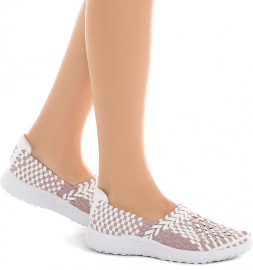 Кроссовки женские