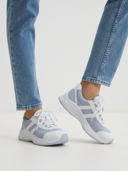 Кроссовки женские