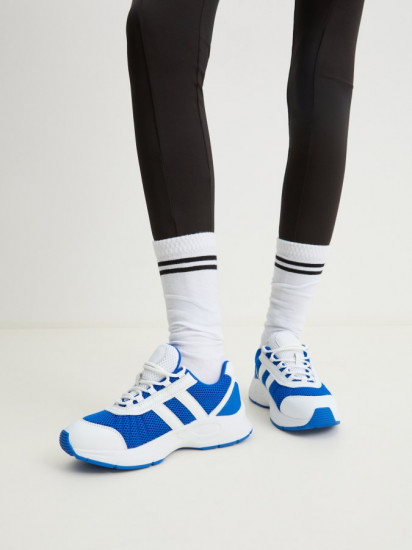 Кроссовки женские