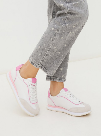 Кроссовки женские