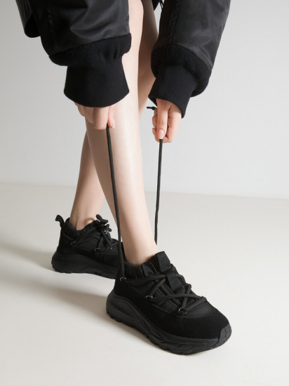 Кроссовки женские