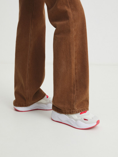 Кроссовки женские