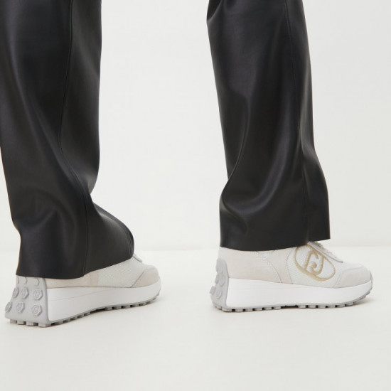 Кроссовки женские