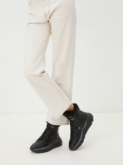 Кроссовки женские